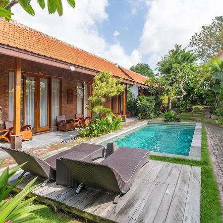 Jinar Guest House Canggu Esterno foto